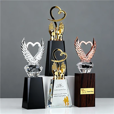 Metal Heart Trophy 1000 a ni.
